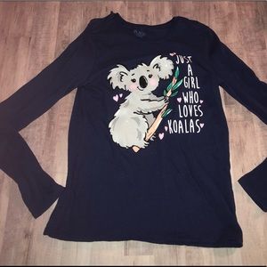 Children’s place dark blue koala Tee. Sz XL